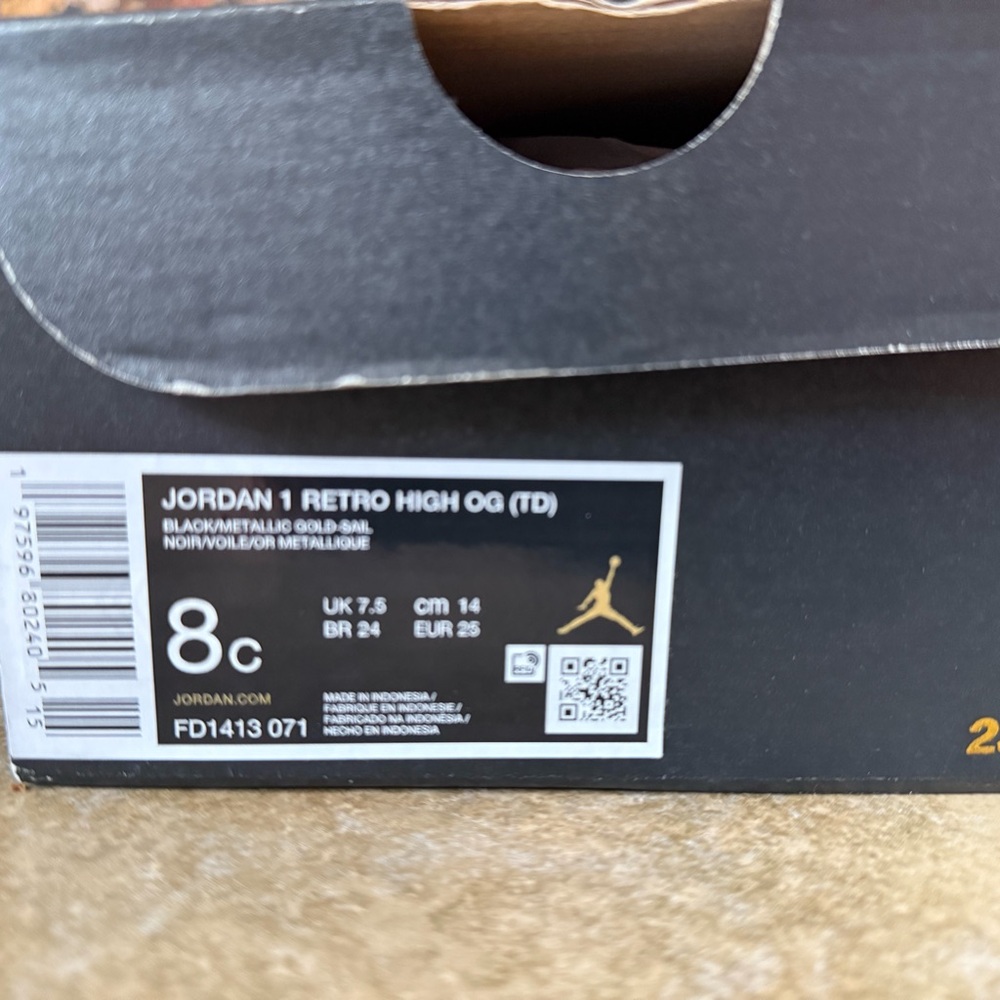 Jordan 1 Retro High OG Black Metallic Gold Size 8c FD1413 071 New FAST SHIPPING - Picture 7 of 7